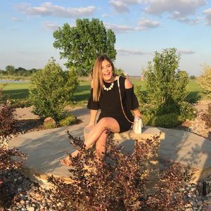 Meet your Posher, Gabriela